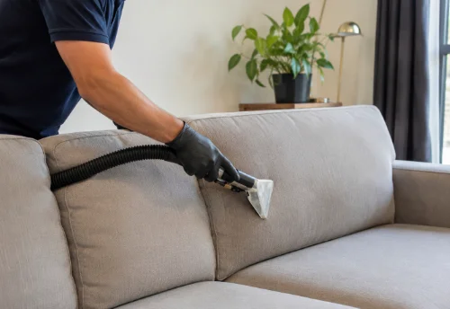 Nettoyage de canapé en profondeur à Bouquemaison